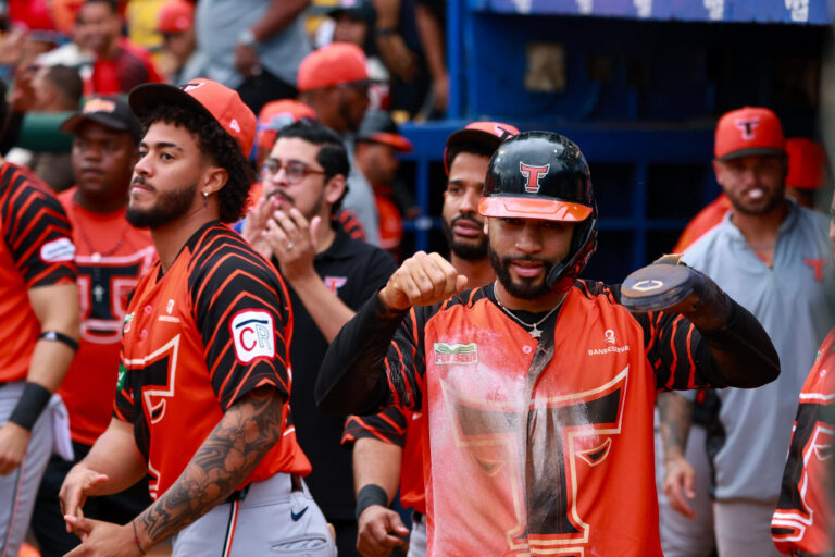 Toros empatan en primero con victoria sobre Leones