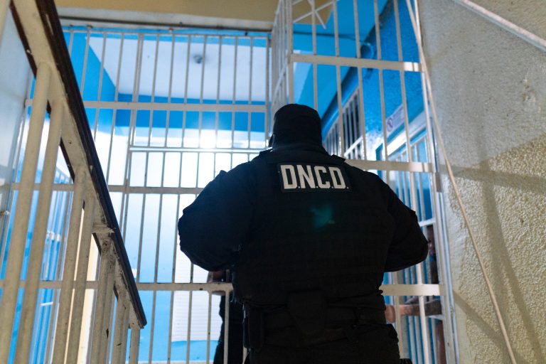 DNCD Captura a dos fugitivos buscados en EE. UU