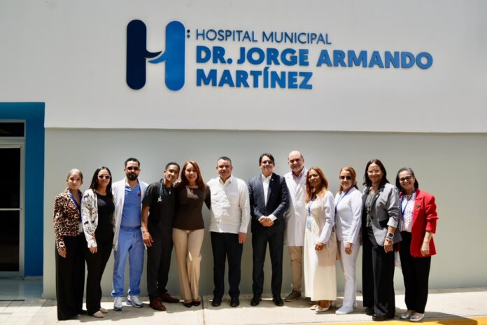 SNS fortalece los servicios públicos de salud en Santiago SNS fortalece los servicios públicos de salud en Santiago