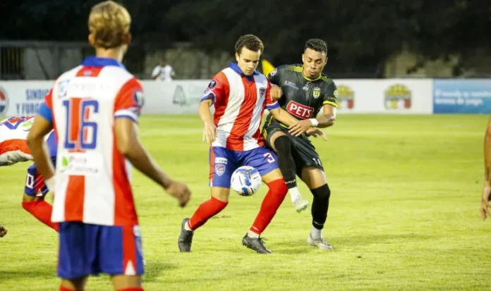 Moca FC empata con Delfines del Este en torneo Apertura Moca FC empata con Delfines del Este en torneo Apertura