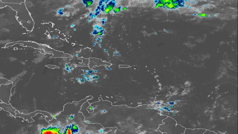 Indomet alerta sobre lluvias, tormentas eléctricas y ráfagas de viento en varias zonas del país