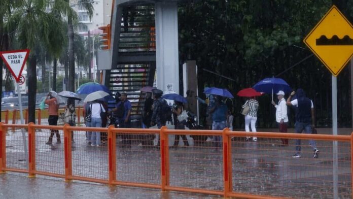 coe-emite-alerta-amarilla-lluvias-en-varias-provincias-38dfa43e-focus-0-0-896-504