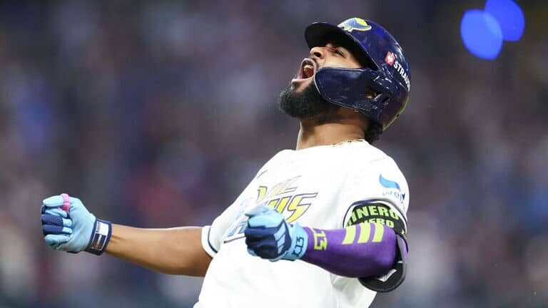 Caminero y Peralta impulsan a los Rays hacia la Serie Mundial